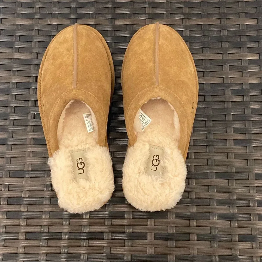 UGG Scuff suede slippers women’s size 6